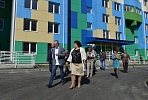 Deputy Governor of the Yamal-Nenets Autonomous District Aleksey Bulayev and Head of Noyabrsk Administration Zhanna Belotskaya visited the construction site of “Northern Lights” residential complex