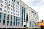 The final painting of the facade of the new Yamal government building is 60% complete