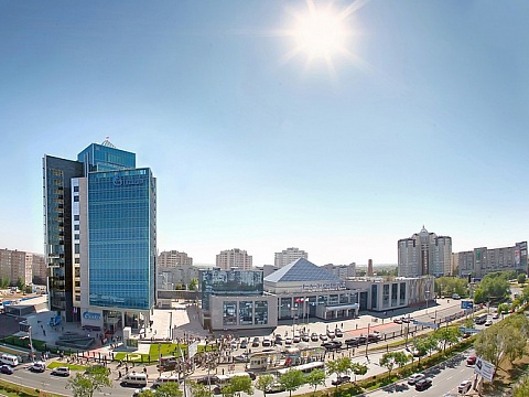 Gazprom Dobycha Orenburg, LLC administration building with “Gazovik” cultural and sports center, Orenburg